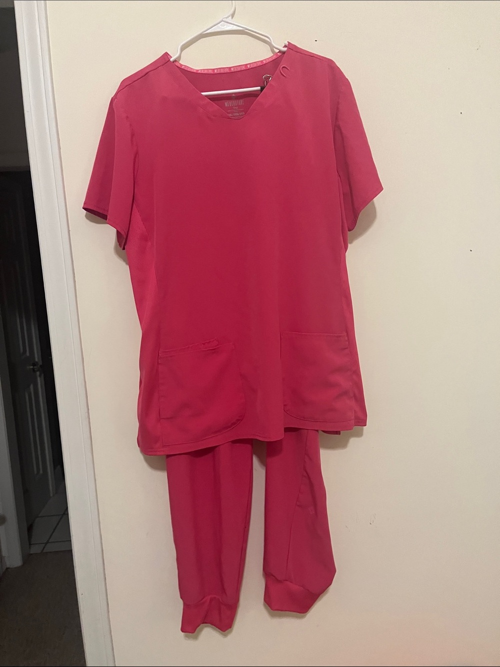 Med Couture Women's Scrub Set in Bright Pink